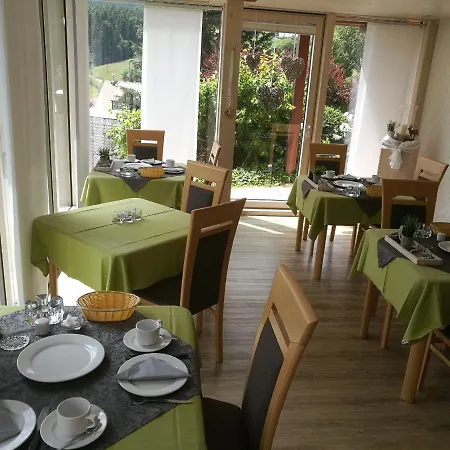 Wohlfuehlgaestehaus Eva-maria Schaetzle סכונאץ'